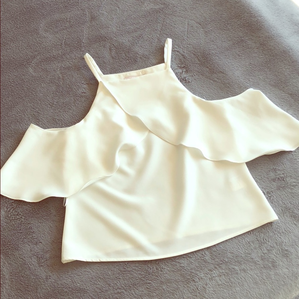 NWOT beautiful women’s blouse